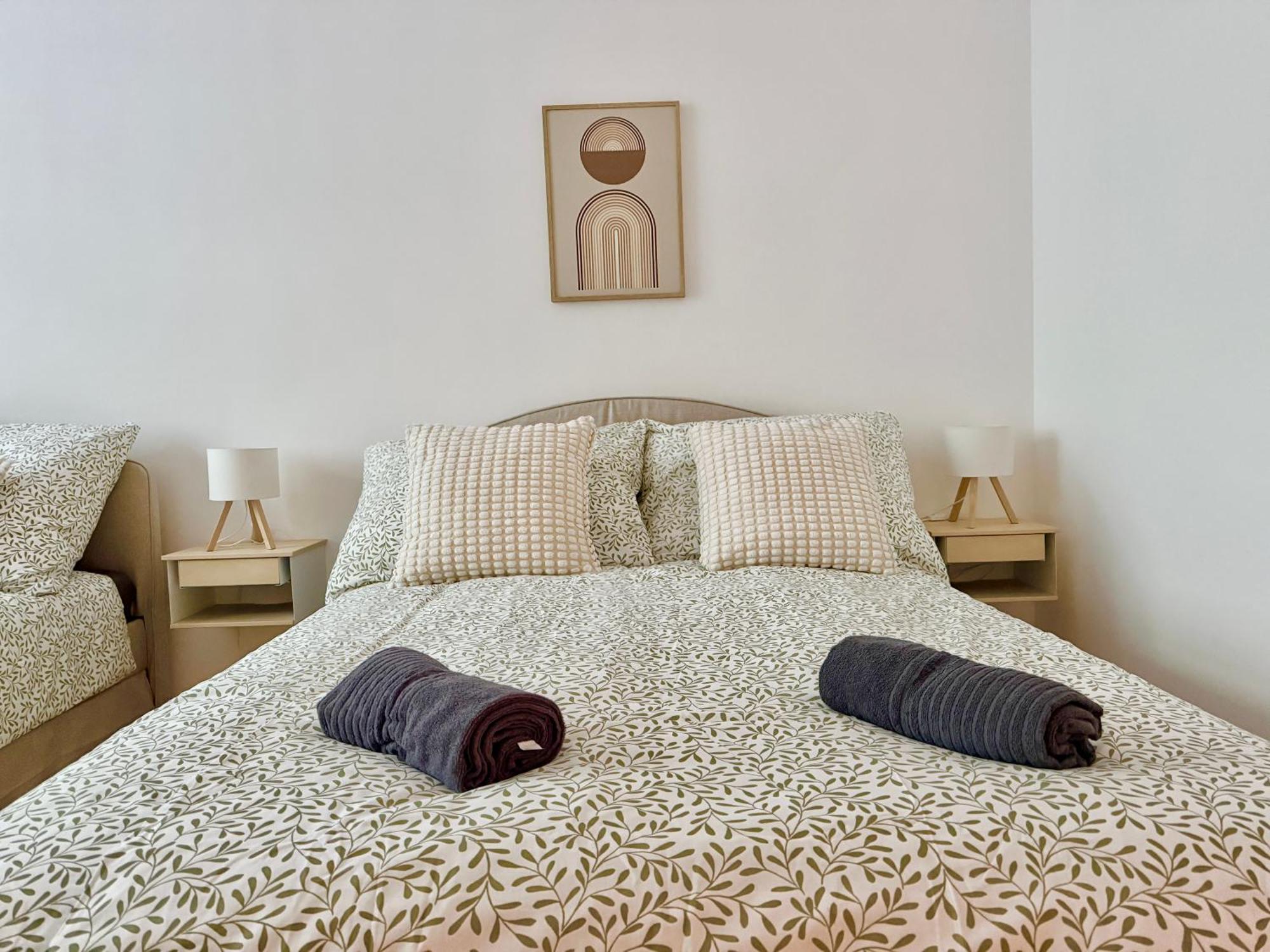 Renovated With Balcony Apartment *